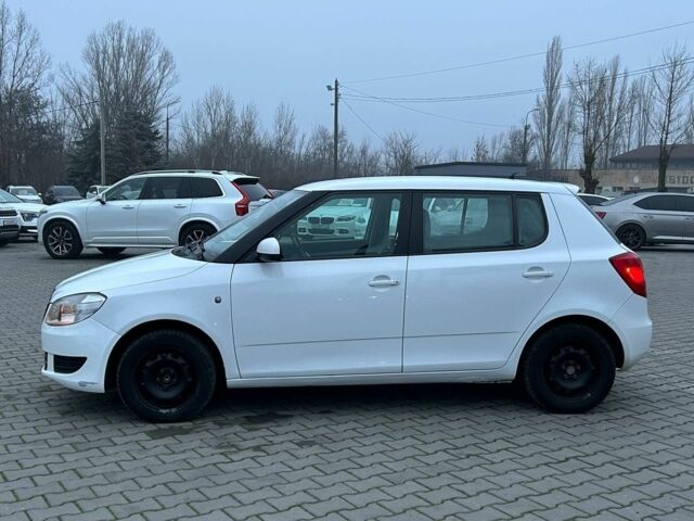 Білий Шкода Фабія, об'ємом двигуна 1.4 л та пробігом 280 тис. км за 5400 $, фото 3 на Automoto.ua