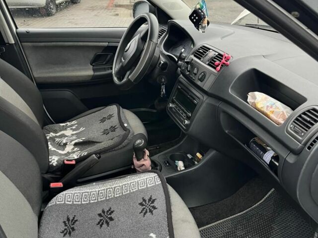 Білий Шкода Фабія, об'ємом двигуна 1.2 л та пробігом 184 тис. км за 4700 $, фото 5 на Automoto.ua