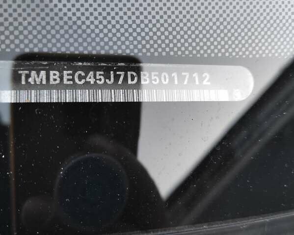 Белый Шкода Фабия, объемом двигателя 1.39 л и пробегом 156 тыс. км за 6900 $, фото 52 на Automoto.ua