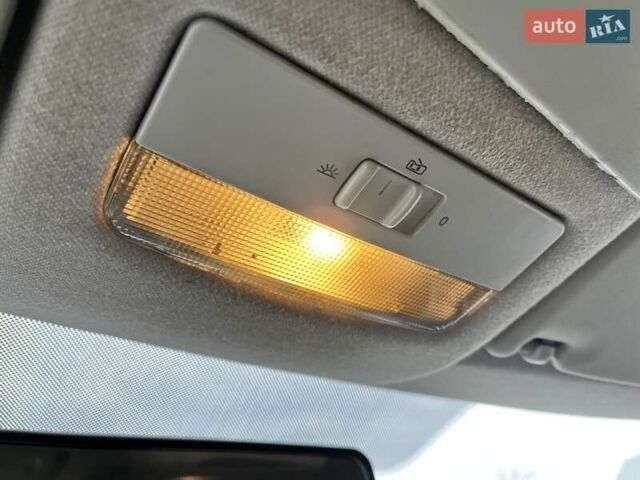 Білий Шкода Фабія, об'ємом двигуна 1.2 л та пробігом 325 тис. км за 4499 $, фото 14 на Automoto.ua