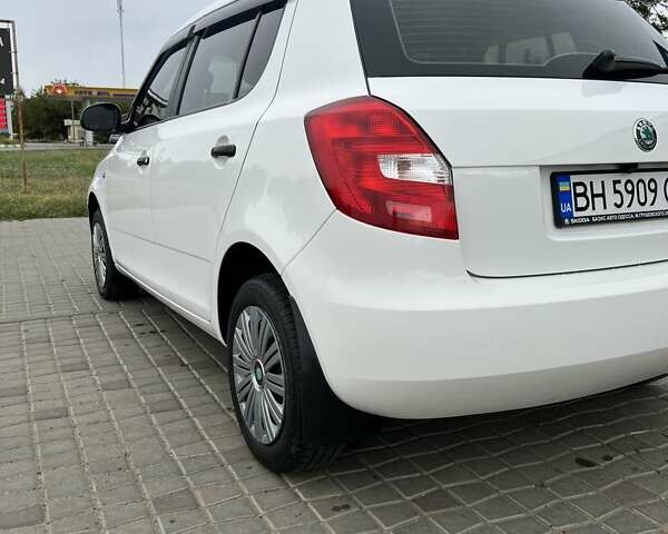 Білий Шкода Фабія, об'ємом двигуна 1.2 л та пробігом 150 тис. км за 6700 $, фото 9 на Automoto.ua