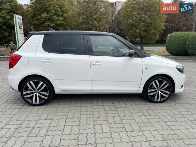 Белый Шкода Фабия, объемом двигателя 1.4 л и пробегом 163 тыс. км за 10300 $, фото 5 на Automoto.ua