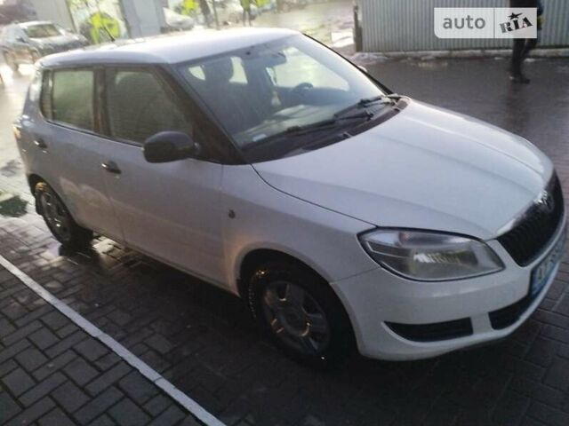 Шкода Фабія 2012 у Івано-Франківську на Automoto.ua Білий Шкода Фабія, об'ємом двигуна 1.4 л та пробігом 190 тис. км за 4900 $, фото 1 на Automoto.ua