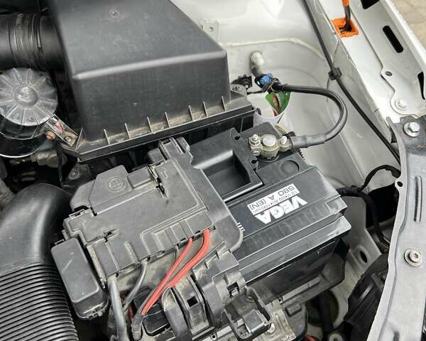 Білий Шкода Фабія, об'ємом двигуна 1.2 л та пробігом 150 тис. км за 6700 $, фото 30 на Automoto.ua