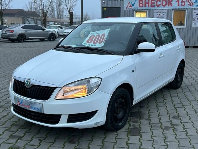 Білий Шкода Фабія, об'ємом двигуна 1.4 л та пробігом 280 тис. км за 5400 $, фото 2 на Automoto.ua