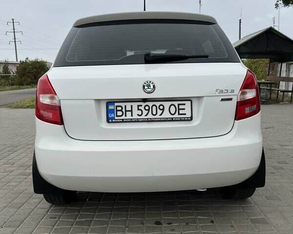 Білий Шкода Фабія, об'ємом двигуна 1.2 л та пробігом 150 тис. км за 6700 $, фото 8 на Automoto.ua