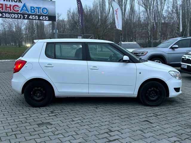Білий Шкода Фабія, об'ємом двигуна 1.4 л та пробігом 280 тис. км за 5400 $, фото 7 на Automoto.ua