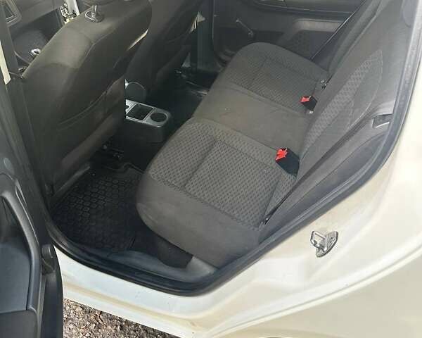 Білий Шкода Фабія, об'ємом двигуна 1.39 л та пробігом 283 тис. км за 4900 $, фото 9 на Automoto.ua