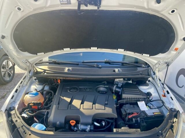 Шкода Фабия 2013 в Кропивницком (Кировограде) на Automoto.ua Белый Шкода Фабия, объемом двигателя 1.6 л и пробегом 200 тыс. км за 6250 $, фото 7 на Automoto.ua