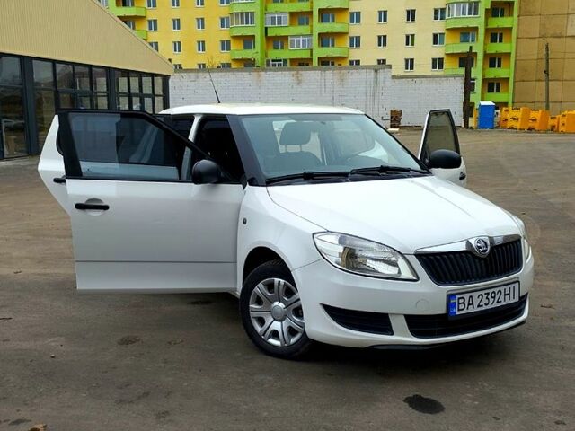 Білий Шкода Фабія, об'ємом двигуна 1.6 л та пробігом 167 тис. км за 6700 $, фото 3 на Automoto.ua