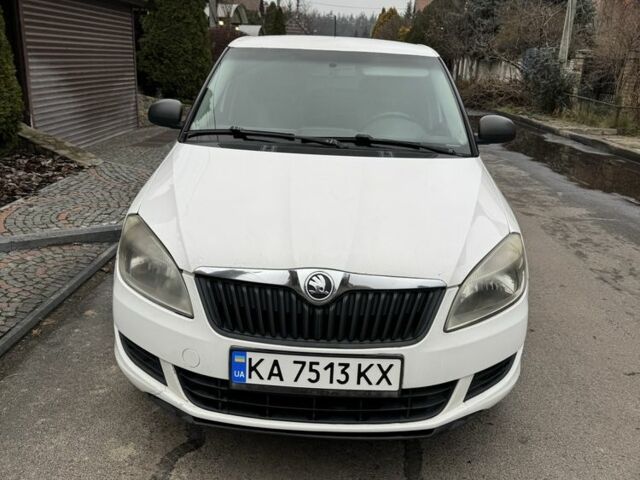 Білий Шкода Фабія, об'ємом двигуна 1.2 л та пробігом 355 тис. км за 3300 $, фото 9 на Automoto.ua