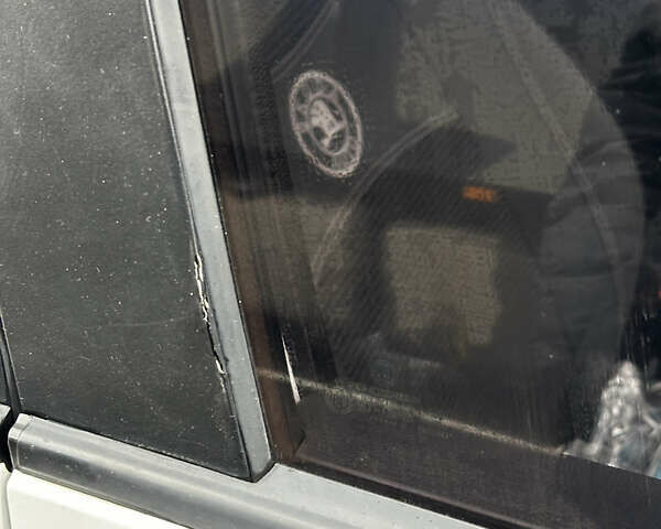 Белый Шкода Фабия, объемом двигателя 1.2 л и пробегом 162 тыс. км за 6000 $, фото 46 на Automoto.ua