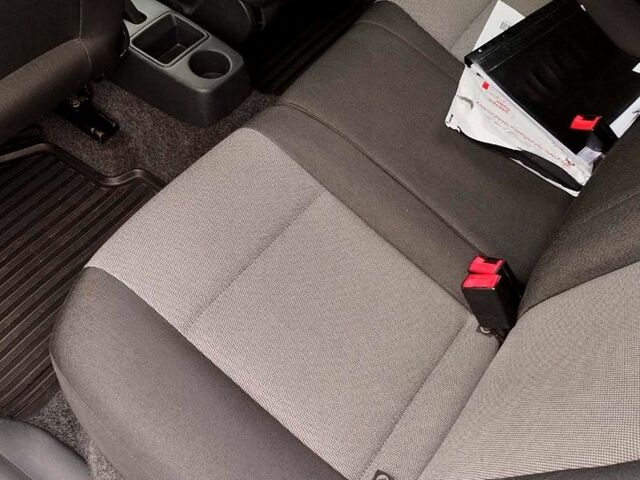 Білий Шкода Фабія, об'ємом двигуна 1.6 л та пробігом 167 тис. км за 6700 $, фото 10 на Automoto.ua