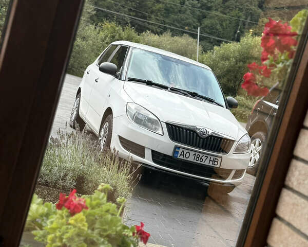 Білий Шкода Фабія, об'ємом двигуна 1.6 л та пробігом 313 тис. км за 5500 $, фото 2 на Automoto.ua