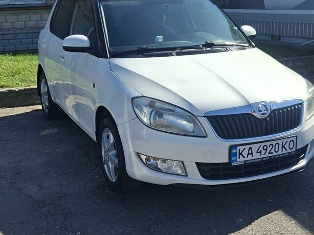 Білий Шкода Фабія, об'ємом двигуна 1.4 л та пробігом 270 тис. км за 6050 $, фото 10 на Automoto.ua