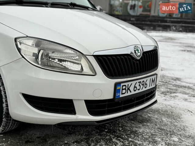 Білий Шкода Фабія, об'ємом двигуна 1.2 л та пробігом 217 тис. км за 4799 $, фото 15 на Automoto.ua