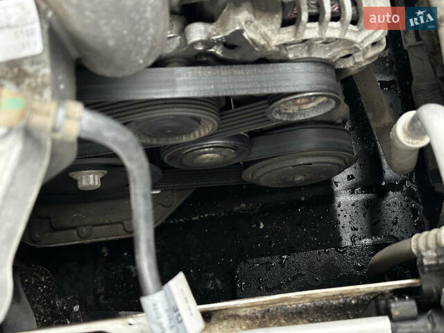 Белый Шкода Фабия, объемом двигателя 1.2 л и пробегом 162 тыс. км за 6000 $, фото 69 на Automoto.ua