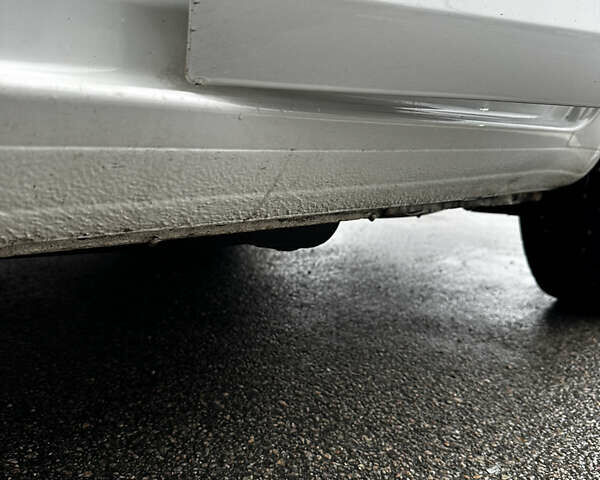 Белый Шкода Фабия, объемом двигателя 1.2 л и пробегом 162 тыс. км за 6000 $, фото 53 на Automoto.ua