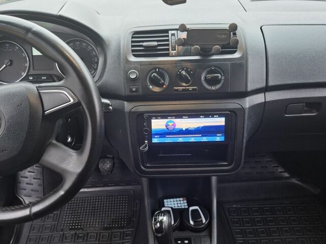 Білий Шкода Фабія, об'ємом двигуна 1.4 л та пробігом 270 тис. км за 6050 $, фото 17 на Automoto.ua