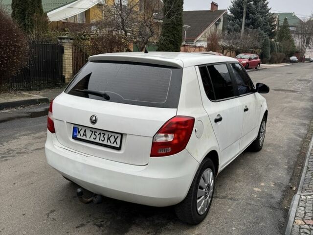 Білий Шкода Фабія, об'ємом двигуна 1.2 л та пробігом 355 тис. км за 3300 $, фото 8 на Automoto.ua
