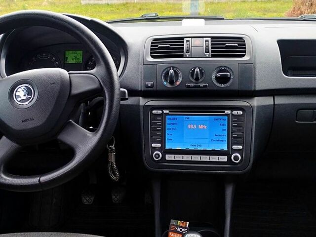 Білий Шкода Фабія, об'ємом двигуна 1.6 л та пробігом 167 тис. км за 6700 $, фото 9 на Automoto.ua