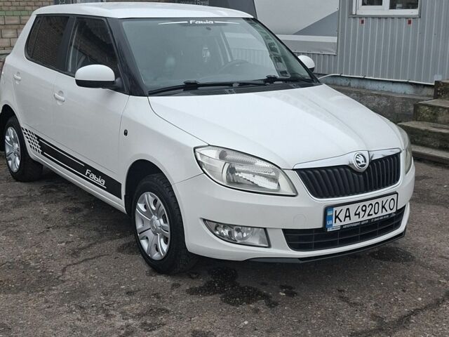 Білий Шкода Фабія, об'ємом двигуна 1.4 л та пробігом 270 тис. км за 6050 $, фото 1 на Automoto.ua