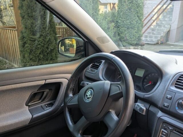 Белый Шкода Фабия, объемом двигателя 1.6 л и пробегом 174 тыс. км за 5999 $, фото 3 на Automoto.ua