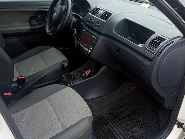 Білий Шкода Фабія, об'ємом двигуна 1.6 л та пробігом 167 тис. км за 6700 $, фото 11 на Automoto.ua