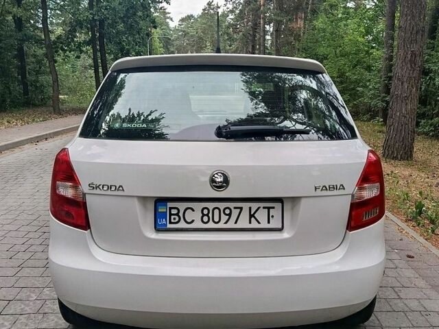 Білий Шкода Фабія, об'ємом двигуна 1.6 л та пробігом 234 тис. км за 5550 $, фото 5 на Automoto.ua