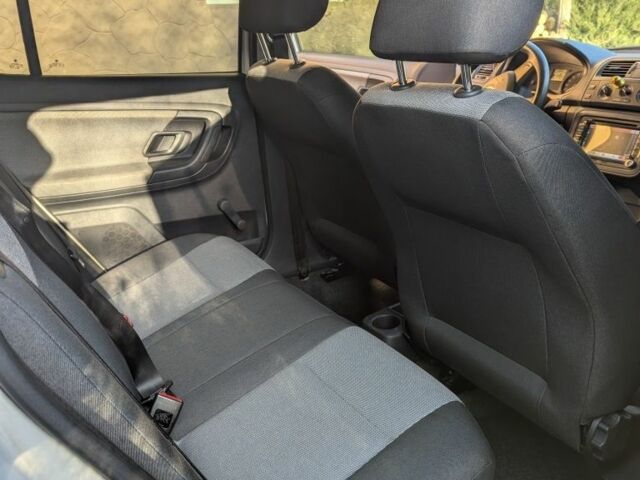 Белый Шкода Фабия, объемом двигателя 1.6 л и пробегом 174 тыс. км за 5999 $, фото 15 на Automoto.ua