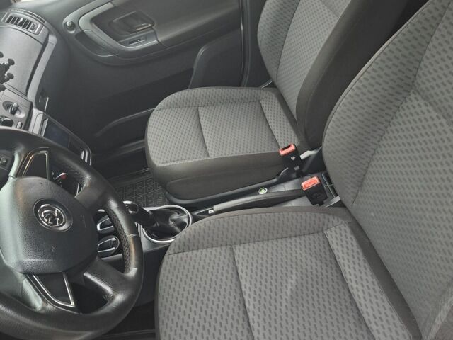 Білий Шкода Фабія, об'ємом двигуна 1.4 л та пробігом 270 тис. км за 6050 $, фото 19 на Automoto.ua