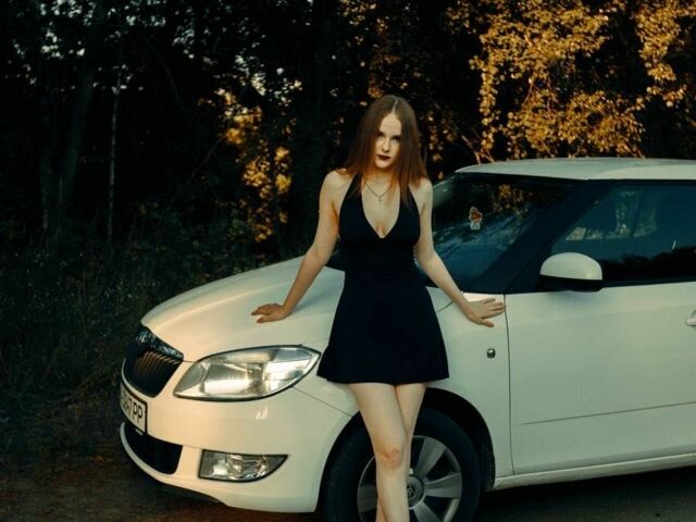 Шкода Фабія 2014 у Малине на Automoto.ua Білий Шкода Фабія, об'ємом двигуна 1.6 л та пробігом 236 тис. км за 6500 $, фото 4 на Automoto.ua