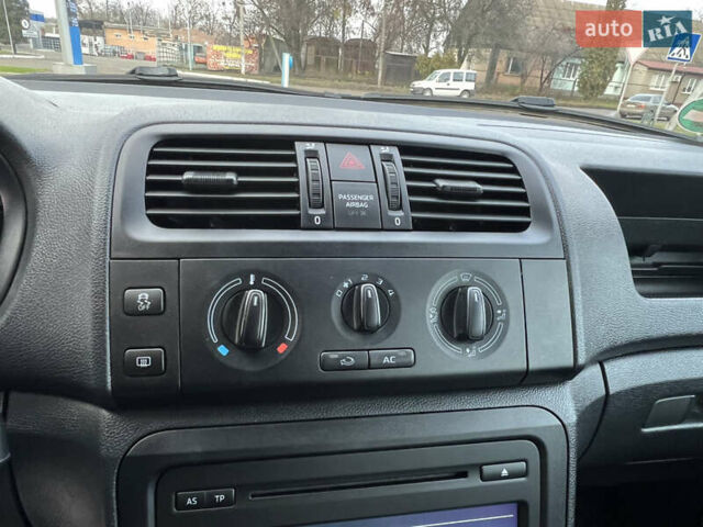 Белый Шкода Фабия, объемом двигателя 0 л и пробегом 130 тыс. км за 5300 $, фото 36 на Automoto.ua