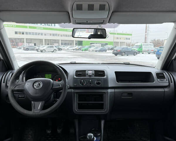 Білий Шкода Фабія, об'ємом двигуна 1.2 л та пробігом 183 тис. км за 6800 $, фото 14 на Automoto.ua