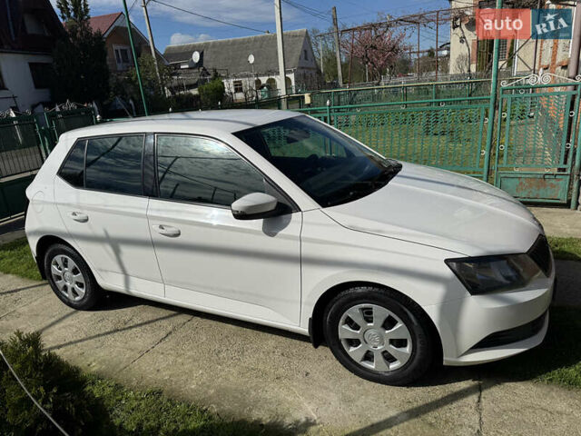 Білий Шкода Фабія, об'ємом двигуна 1 л та пробігом 130 тис. км за 6999 $, фото 5 на Automoto.ua