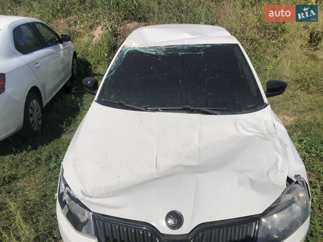 Білий Шкода Фабія, об'ємом двигуна 1 л та пробігом 245 тис. км за 3000 $, фото 2 на Automoto.ua