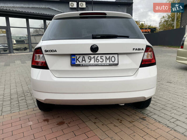 Белый Шкода Фабия, объемом двигателя 1 л и пробегом 176 тыс. км за 6900 $, фото 8 на Automoto.ua