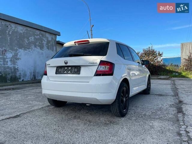 Шкода Фабия 2016 в Львове на Automoto.ua Белый Шкода Фабия, объемом двигателя 1.2 л и пробегом 184 тыс. км за 6400 $, фото 1 на Automoto.ua