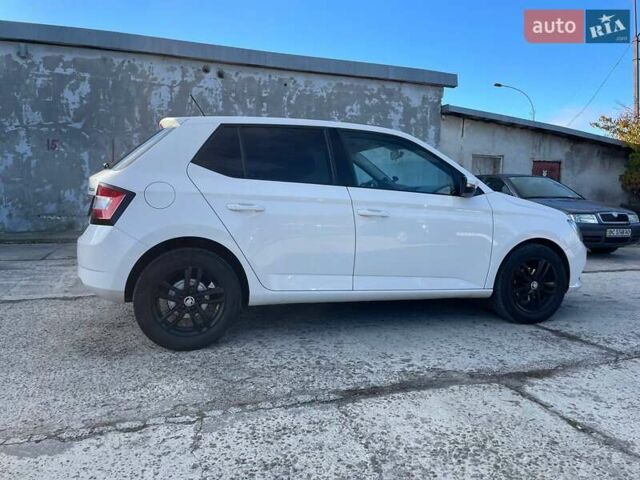 Шкода Фабия 2016 в Львове на Automoto.ua Белый Шкода Фабия, объемом двигателя 1.2 л и пробегом 184 тыс. км за 6400 $, фото 5 на Automoto.ua
