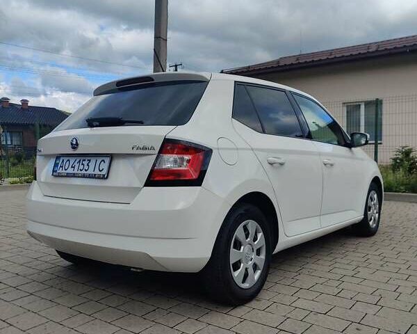 Білий Шкода Фабія, об'ємом двигуна 1 л та пробігом 204 тис. км за 6700 $, фото 3 на Automoto.ua