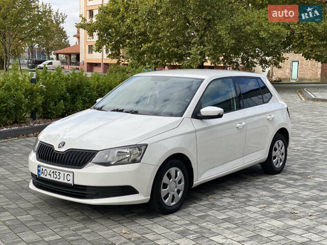 Белый Шкода Фабия, объемом двигателя 1 л и пробегом 203 тыс. км за 5900 $, фото 15 на Automoto.ua