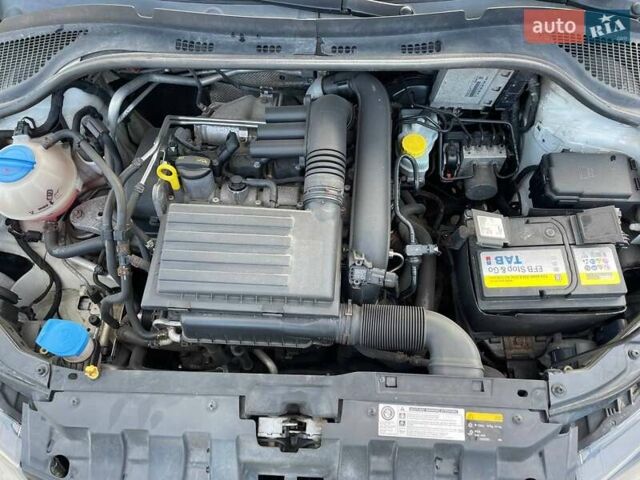 Шкода Фабия 2016 в Львове на Automoto.ua Белый Шкода Фабия, объемом двигателя 1.2 л и пробегом 184 тыс. км за 6400 $, фото 6 на Automoto.ua