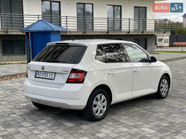 Белый Шкода Фабия, объемом двигателя 1 л и пробегом 203 тыс. км за 5900 $, фото 11 на Automoto.ua