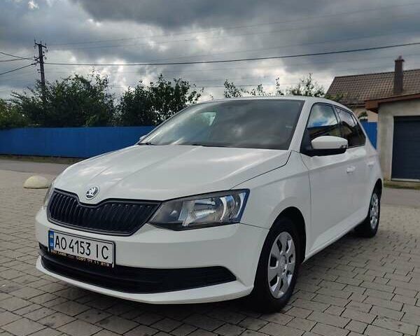 Білий Шкода Фабія, об'ємом двигуна 1 л та пробігом 204 тис. км за 6700 $, фото 4 на Automoto.ua