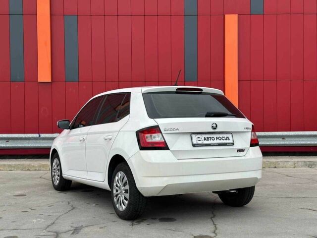 Білий Шкода Фабія, об'ємом двигуна 0 л та пробігом 348 тис. км за 5483 $, фото 4 на Automoto.ua