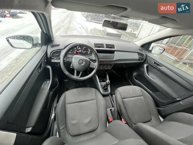 Білий Шкода Фабія, об'ємом двигуна 1 л та пробігом 174 тис. км за 6335 $, фото 13 на Automoto.ua