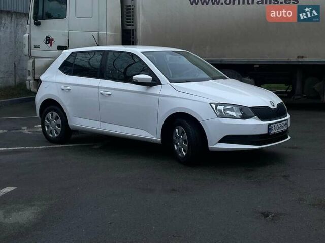 Білий Шкода Фабія, об'ємом двигуна 1 л та пробігом 118 тис. км за 6900 $, фото 4 на Automoto.ua