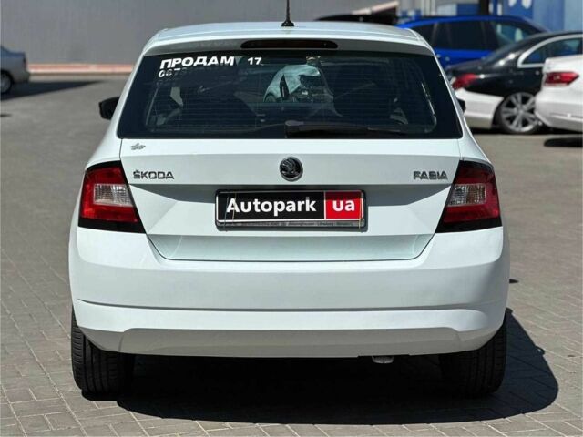 Белый Шкода Фабия, объемом двигателя 1.4 л и пробегом 230 тыс. км за 6990 $, фото 5 на Automoto.ua