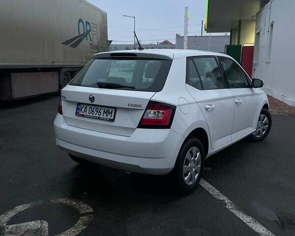 Білий Шкода Фабія, об'ємом двигуна 1 л та пробігом 118 тис. км за 6900 $, фото 1 на Automoto.ua