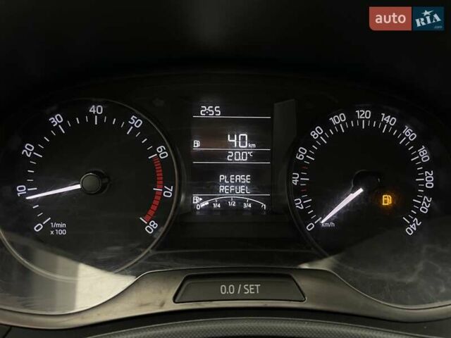 Білий Шкода Фабія, об'ємом двигуна 1 л та пробігом 61 тис. км за 9364 $, фото 9 на Automoto.ua